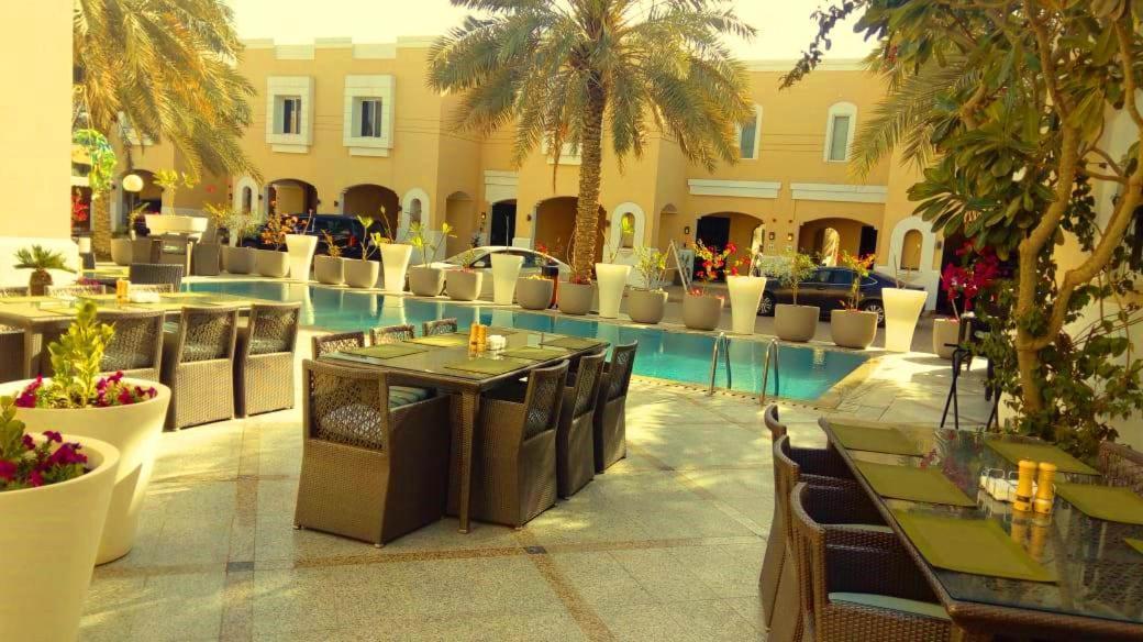Vivienda Hotel Villas Riaad Buitenkant foto
